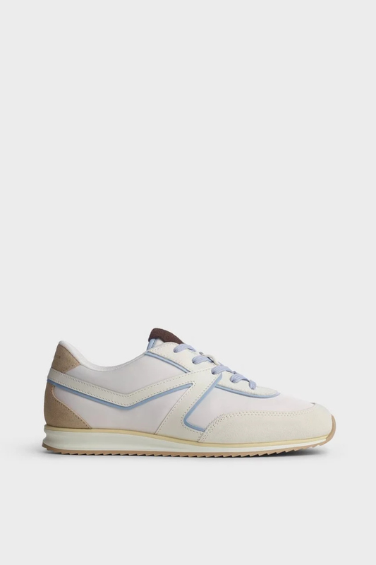 Retro Trainer