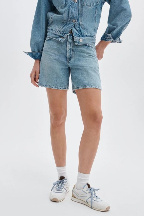 Retro Trainer