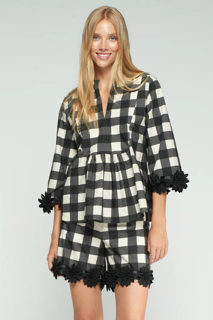 Blk/White Blouse